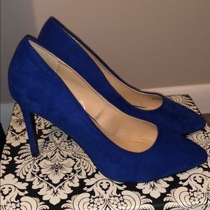 Royal blue velvet heels
